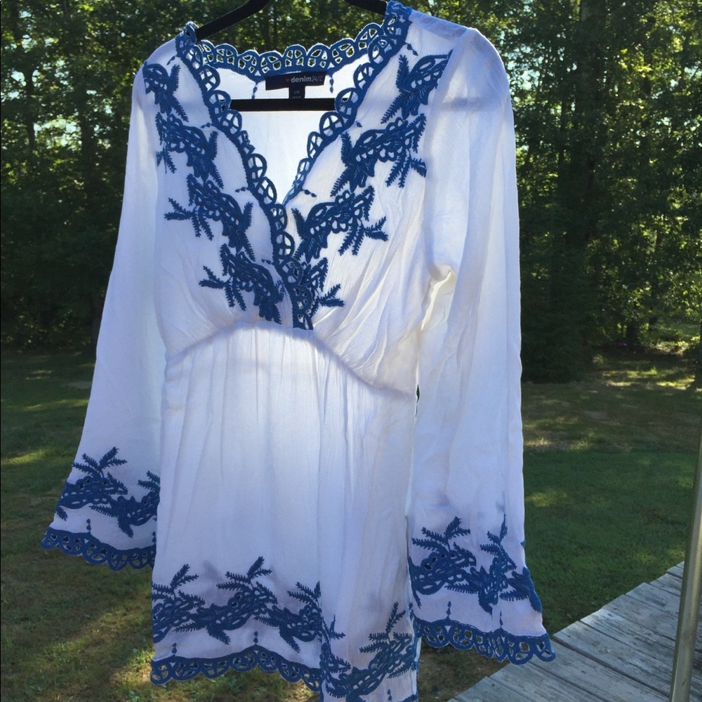 new Denim 24/7 embroidered boho Tunic white & blue - Picture 3 of 6